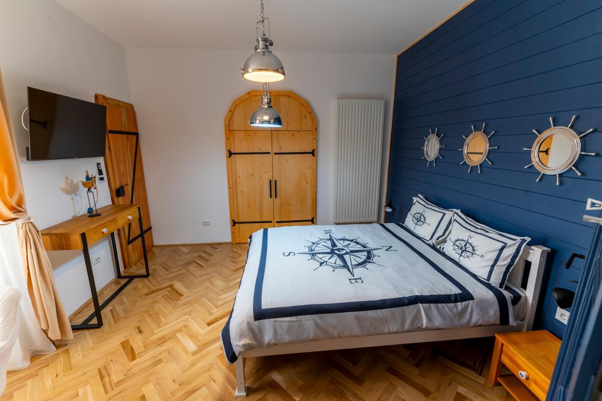 Luxurious Apartment In Old Town - Ultra Central Braşov Esterno foto